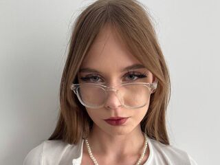 AmiliStrouns's XLoveCam live cam performers Profile Image