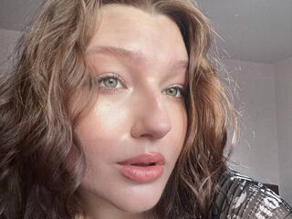 BonnieHeap's Interactive live cam models Profile Image