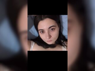 SashaMaroon's Chat Profile Image