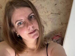 TinaGrays's MILF live cam models Profile Image